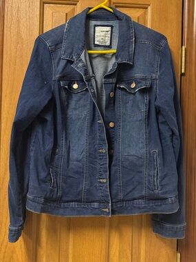 Stylish Women’s Plus Size Sonoma Denim Blue Jean Jacket XL Trucker style XLarge